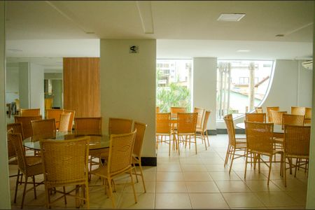 Apartamento à venda com 70m², 3 quartos e 1 vaga Apartamento à venda com 70m², 3 quartos e 1 vagaÁrea comum - Salão de festas