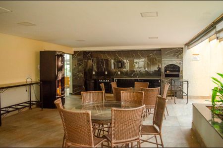 Apartamento à venda com 70m², 3 quartos e 1 vaga Apartamento à venda com 70m², 3 quartos e 1 vagaÁrea comum - Churrasqueira