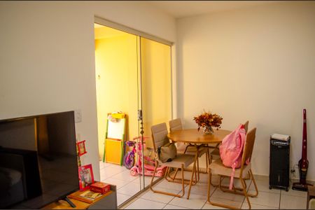 Apartamento à venda com 70m², 3 quartos e 1 vaga Apartamento à venda com 70m², 3 quartos e 1 vagaSala