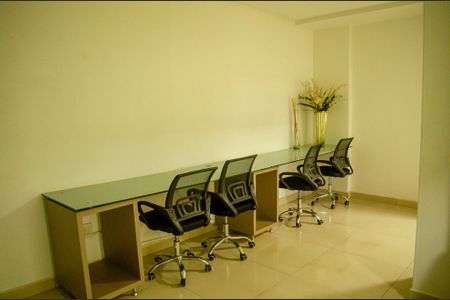 Apartamento à venda com 70m², 3 quartos e 1 vaga Apartamento à venda com 70m², 3 quartos e 1 vagaCoworking