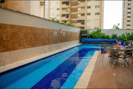 Apartamento à venda com 70m², 3 quartos e 1 vaga Apartamento à venda com 70m², 3 quartos e 1 vagaÁrea comum - Piscina