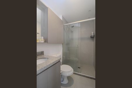 Apartamento à venda com 58m², 2 quartos e 1 vaga Apartamento à venda com 58m², 2 quartos e 1 vagaBanheiro da Suíte