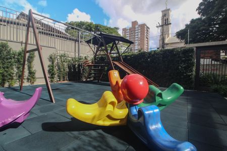Apartamento à venda com 58m², 2 quartos e 1 vaga Apartamento à venda com 58m², 2 quartos e 1 vagaÁrea comum - Playground