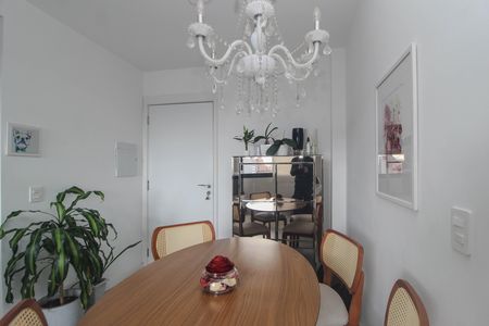 Apartamento à venda com 58m², 2 quartos e 1 vaga Apartamento à venda com 58m², 2 quartos e 1 vagaSala