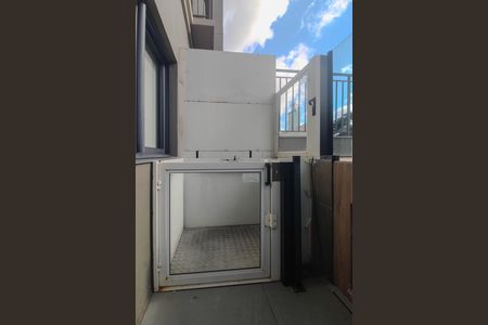Apartamento à venda com 58m², 2 quartos e 1 vaga Apartamento à venda com 58m², 2 quartos e 1 vagaÁrea comum - Piscina