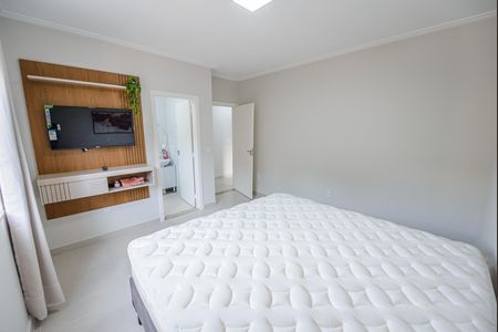 Apartamento para alugar com 210m², 3 quartos e 2 vagas Apartamento para alugar com 210m², 3 quartos e 2 vagasSuíte