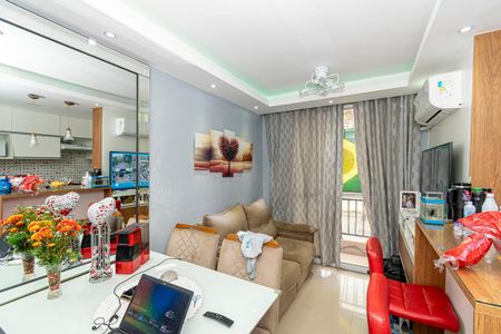 Sala de apartamento à venda com 2 quartos, 48m² em Irajá, Rio de Janeiro
