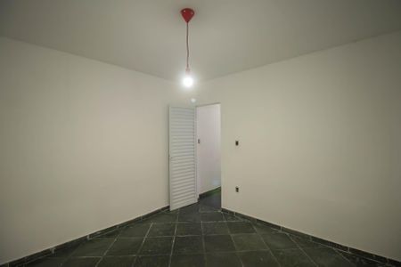 Quarto 1 de casa para alugar com 2 quartos, 50m² em Nova Cidade, São Gonçalo
