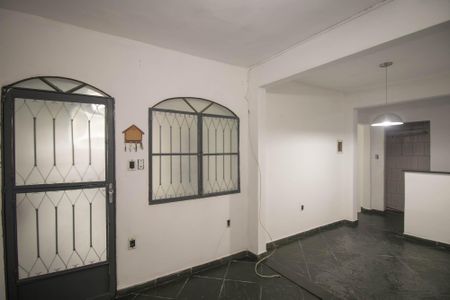 Sala de casa para alugar com 2 quartos, 50m² em Nova Cidade, São Gonçalo