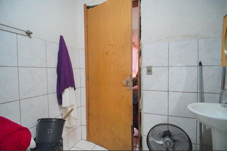 Banheiro de apartamento à venda com 2 quartos, 50m² em Campina, São Leopoldo