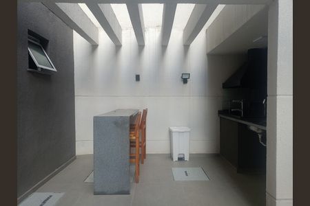 Apartamento para alugar com 30m², 2 quartos e sem vagaÁrea comum - Churrasqueira