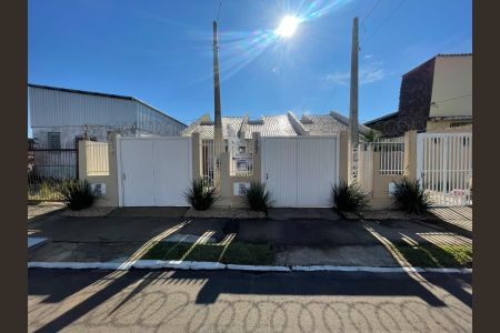 Fachada de casa para alugar com 2 quartos, 51m² em Santos Dumont, São Leopoldo