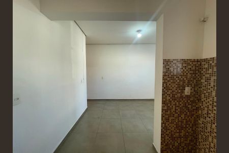 Casa para alugar com 51m², 2 quartos e 1 vaga