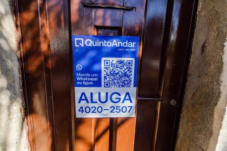 Casa para alugar com 66m², 2 quartos e sem vagaPlaquinha Instalada