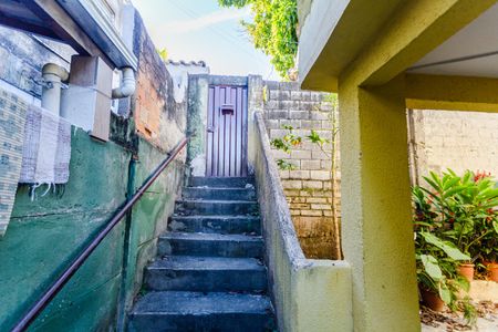Casa para alugar com 66m², 2 quartos e sem vagaEntrada