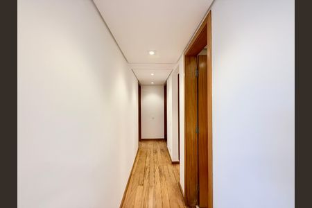Apartamento para alugar com 97m², 2 quartos e 2 vagas Apartamento para alugar com 97m², 2 quartos e 2 vagasCorredor Quartos