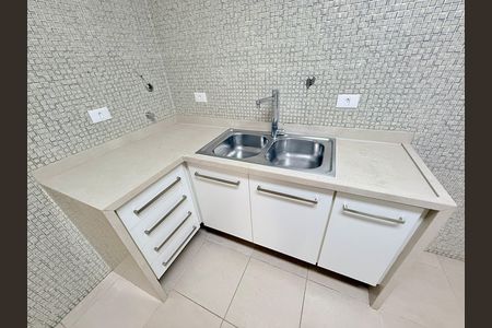 Apartamento para alugar com 97m², 2 quartos e 2 vagas Apartamento para alugar com 97m², 2 quartos e 2 vagasCozinha