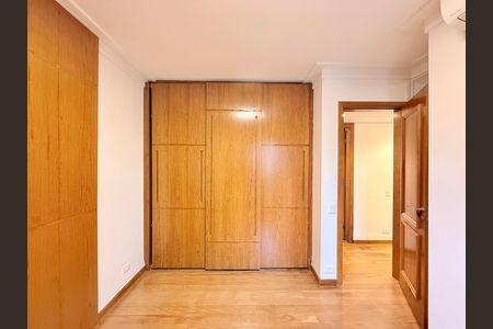 Apartamento para alugar com 97m², 2 quartos e 2 vagas Apartamento para alugar com 97m², 2 quartos e 2 vagasSuíte