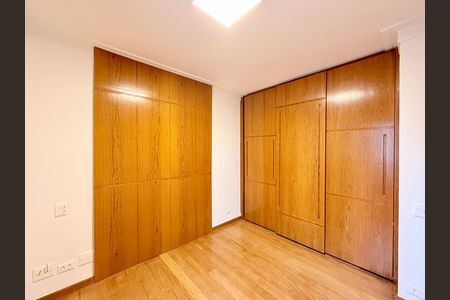 Apartamento para alugar com 97m², 2 quartos e 2 vagas Apartamento para alugar com 97m², 2 quartos e 2 vagasSuíte