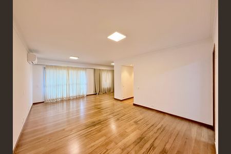Apartamento para alugar com 97m², 2 quartos e 2 vagas Apartamento para alugar com 97m², 2 quartos e 2 vagasSala