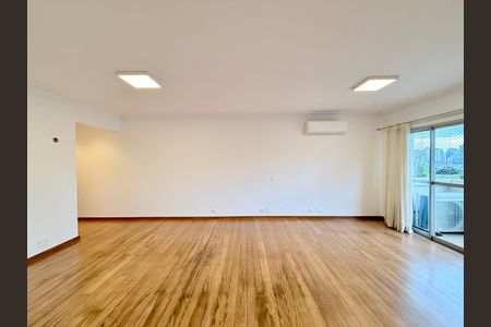 Apartamento para alugar com 97m², 2 quartos e 2 vagas Apartamento para alugar com 97m², 2 quartos e 2 vagasSala