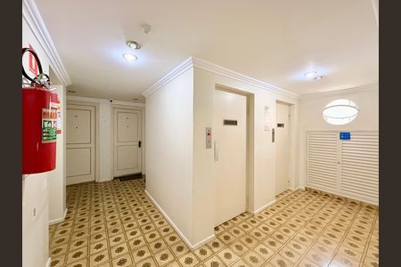 Apartamento para alugar com 97m², 2 quartos e 2 vagas Apartamento para alugar com 97m², 2 quartos e 2 vagasHall Apartamento