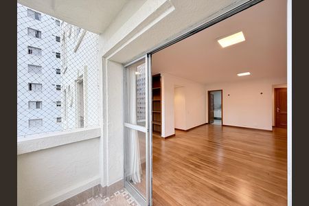 Apartamento para alugar com 97m², 2 quartos e 2 vagas Apartamento para alugar com 97m², 2 quartos e 2 vagasSacada