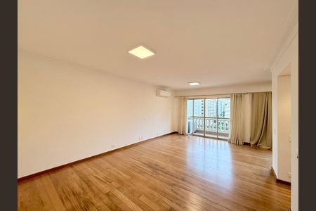 Apartamento para alugar com 97m², 2 quartos e 2 vagas Apartamento para alugar com 97m², 2 quartos e 2 vagasSala