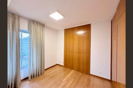 Apartamento para alugar com 97m², 2 quartos e 2 vagas Apartamento para alugar com 97m², 2 quartos e 2 vagasSuíte