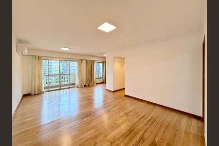 Apartamento para alugar com 97m², 2 quartos e 2 vagas Apartamento para alugar com 97m², 2 quartos e 2 vagasSala