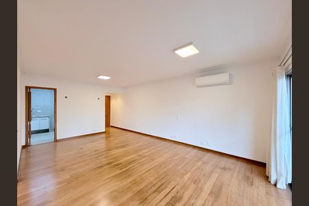 Apartamento para alugar com 97m², 2 quartos e 2 vagas