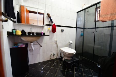 Casa à venda com 342m², 4 quartos e 4 vagasBanheiro Suíte