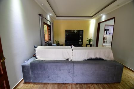 Sala de casa para alugar com 4 quartos, 342m² em Village Campinas, Campinas