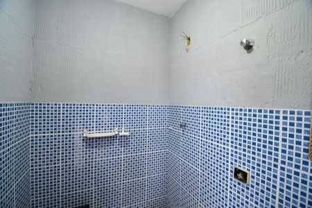 Banheiro de serviço de casa à venda com 4 quartos, 342m² em Village Campinas, Campinas