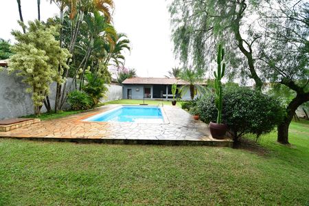 Casa à venda com 342m², 4 quartos e 4 vagasQuarto 3 - Suíte Vista