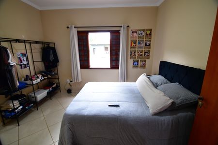 Casa à venda com 342m², 4 quartos e 4 vagasQuarto 3 - Suíte