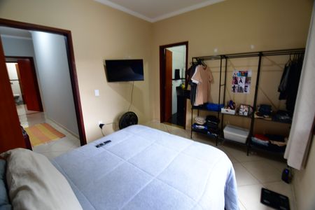 Casa à venda com 342m², 4 quartos e 4 vagasQuarto 3 - Suíte
