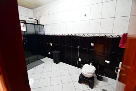 Casa à venda com 342m², 4 quartos e 4 vagasBanheiro Suíte