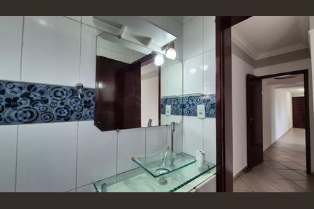 Apartamento para alugar com 134m², 2 quartos e 2 vagas Apartamento para alugar com 134m², 2 quartos e 2 vagasBanheiro da suíte