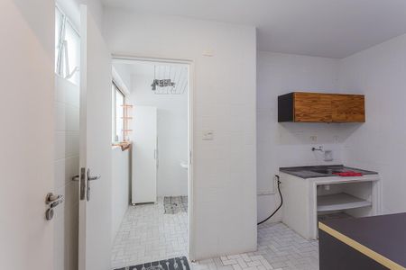 Cozinha de apartamento para alugar com 1 quarto, 110m² em Pinheiros, São Paulo