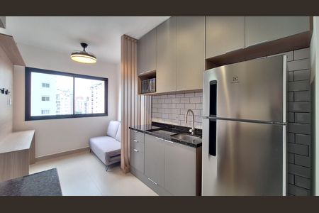 Sala/Cozinha/Área de serviço  de apartamento para alugar com 1 quarto, 25m² em Pompeia, São Paulo