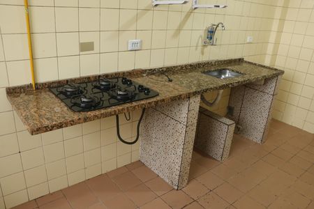Cozinha de apartamento para alugar com 2 quartos, 65m² em Caonze, Nova Iguaçu