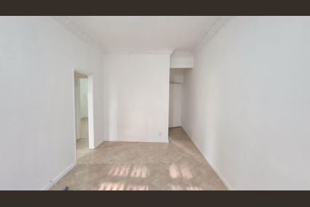 Apartamento para alugar com 80m², 3 quartos e sem vaga Apartamento para alugar com 80m², 3 quartos e sem vagaSala