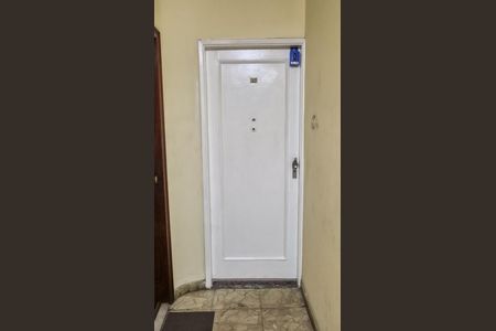 Apartamento para alugar com 80m², 3 quartos e sem vaga Apartamento para alugar com 80m², 3 quartos e sem vagaEntrada do Apartamento com caixinha