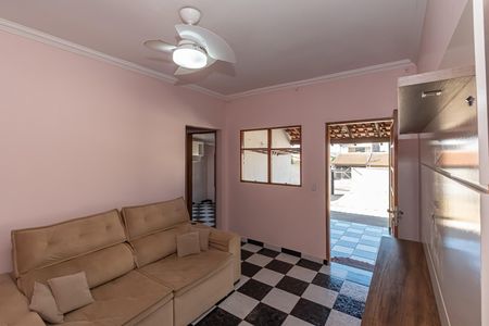 Casa à venda com 85m², 2 quartos e sem vaga Casa à venda com 85m², 2 quartos e sem vagaSala de Estar
