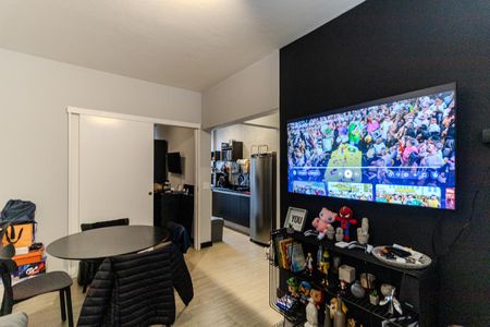 Apartamento à venda com 34m², 1 quarto e 1 vaga Apartamento à venda com 34m², 1 quarto e 1 vagaSala
