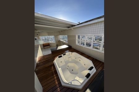 Apartamento à venda com 171m², 4 quartos e 4 vagas Apartamento à venda com 171m², 4 quartos e 4 vagasBanheiro