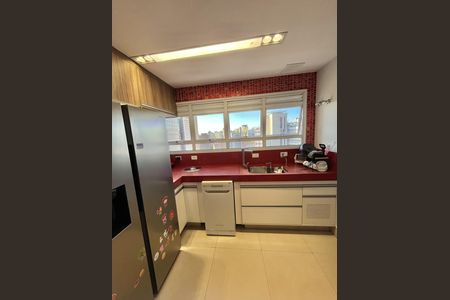 Apartamento à venda com 171m², 4 quartos e 4 vagas Apartamento à venda com 171m², 4 quartos e 4 vagasCozinha