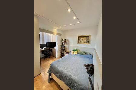 Apartamento à venda com 171m², 4 quartos e 4 vagas Apartamento à venda com 171m², 4 quartos e 4 vagasQuarto