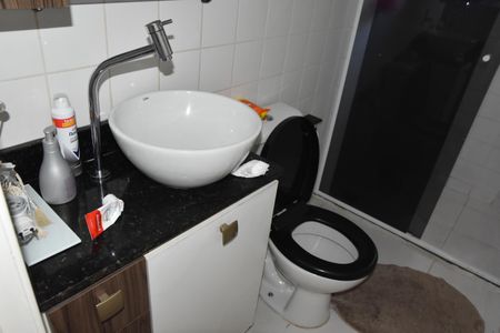 banheiro pia de apartamento à venda com 2 quartos, 59m² em Jardim Guanabara, Jundiaí